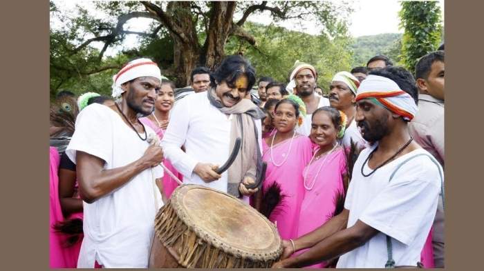 pawan kalyan marks jana sena foundation day during paderu visit